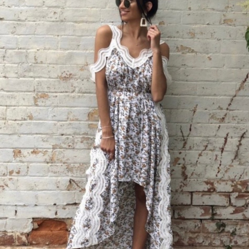 Elliatt Floral Cold Shoulder Dress